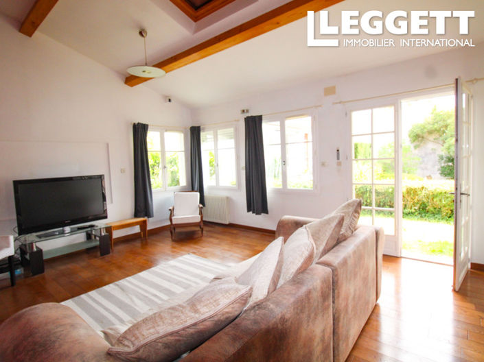 Image No.3-3 Bed House for sale