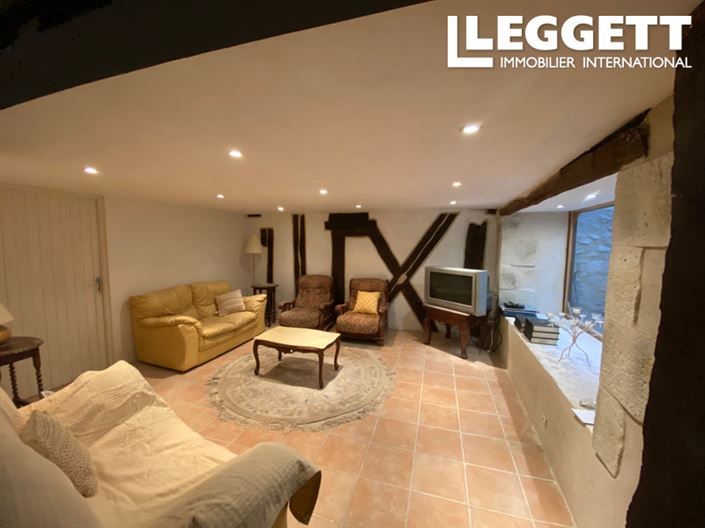 Image No.6-5 Bed House for sale