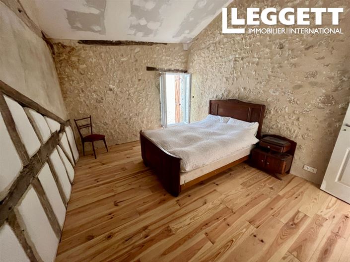 Image No.7-5 Bed House for sale