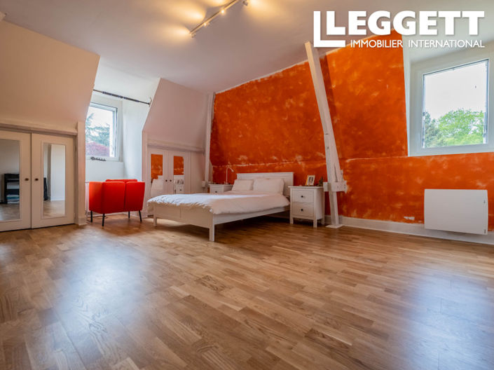 Image No.9-12 Bed House for sale