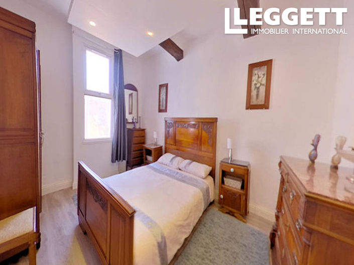 Image No.8-4 Bed House for sale