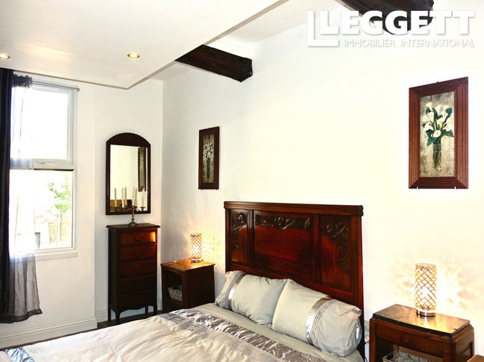 Image No.9-4 Bed House for sale