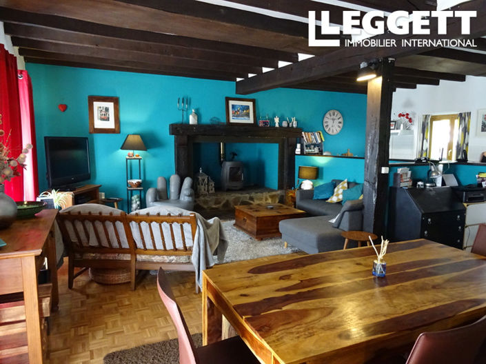 Image No.9-4 Bed Commercial for sale