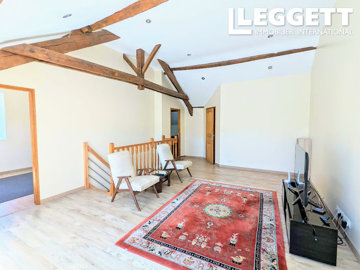 ahr0chm6ly9jzg4uagvzdglhlmltbw8vaw1hz2uvvevom