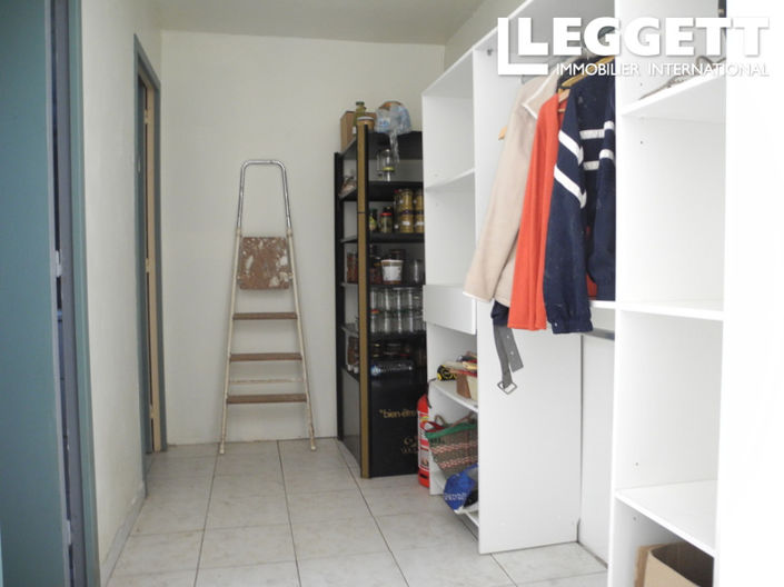 Image No.7-2 Bed House for sale