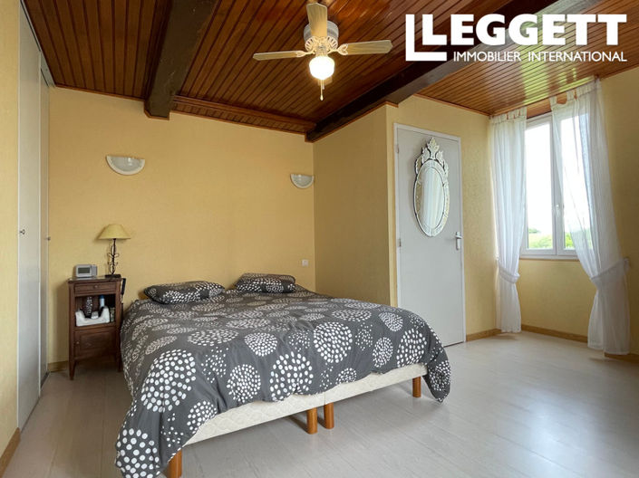 Image No.9-4 Bed House for sale