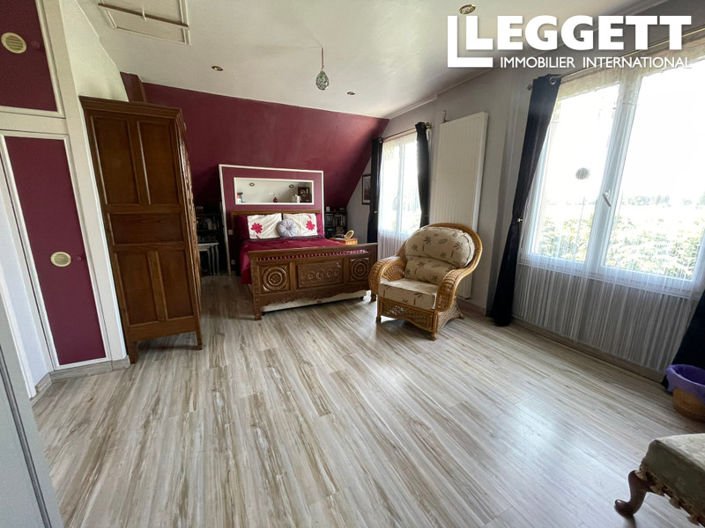 Image No.3-4 Bed House for sale