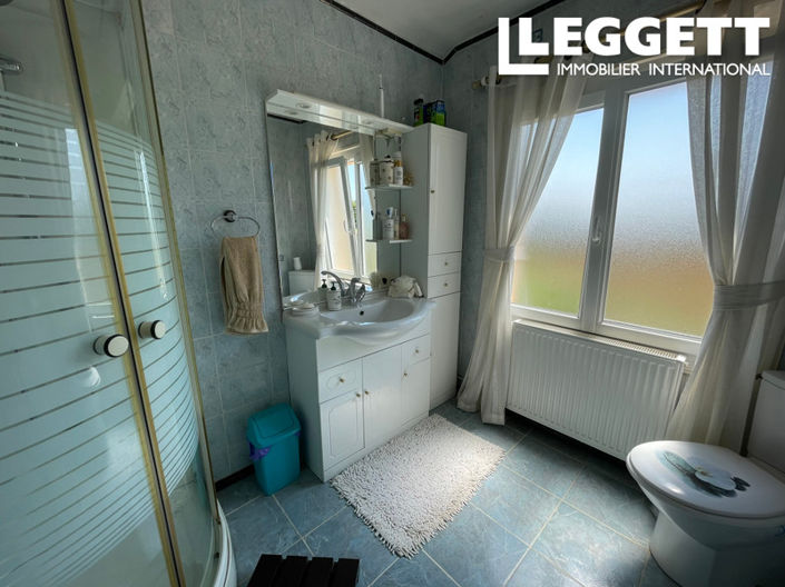 Image No.6-4 Bed House for sale