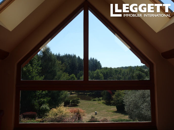 Image No.10-2 Bed House for sale