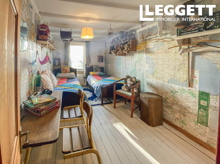 Image No.10-4 Bed House for sale