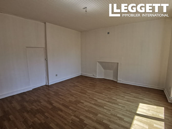 Image No.6-3 Bed House for sale