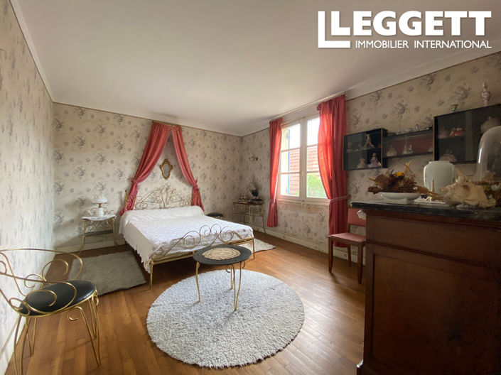 Image No.10-4 Bed House for sale