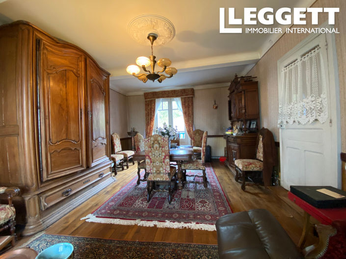 Image No.6-4 Bed House for sale