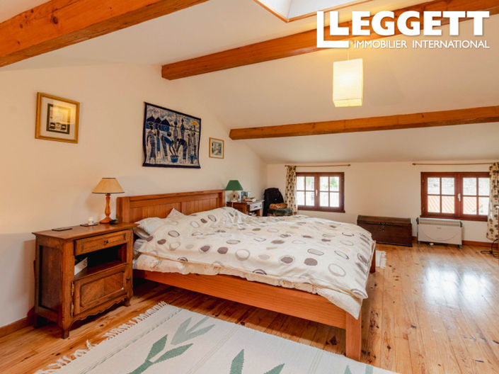 Image No.5-4 Bed House for sale