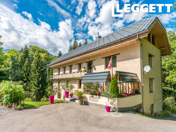 Image No.10-5 Bed House for sale