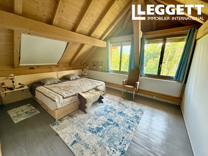 Image No.7-5 Bed House for sale