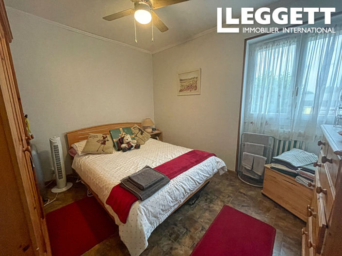 Image No.9-4 Bed House for sale