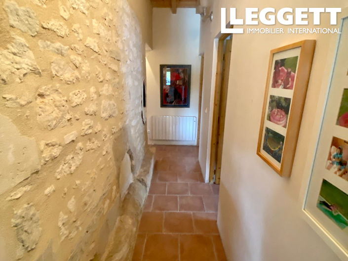 Image No.10-3 Bed House for sale