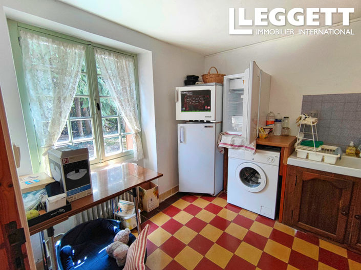 Image No.4-2 Bed House for sale