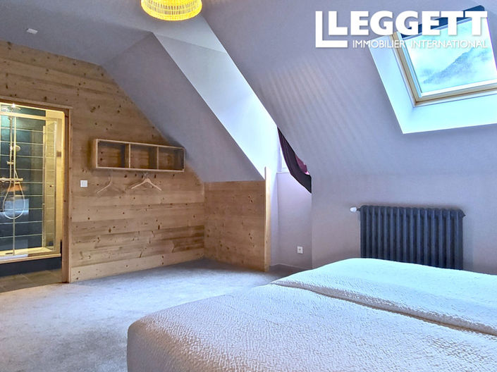 Image No.10-28 Bed Commercial for sale