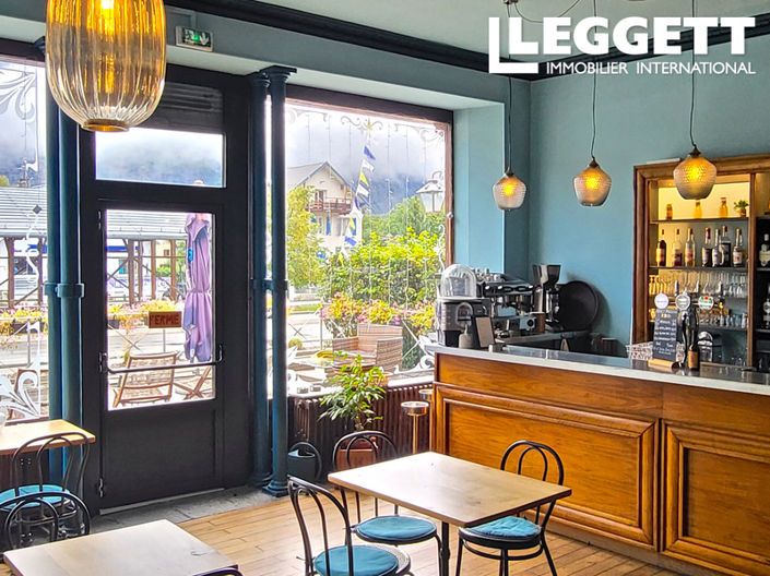 Image No.3-28 Bed Commercial for sale