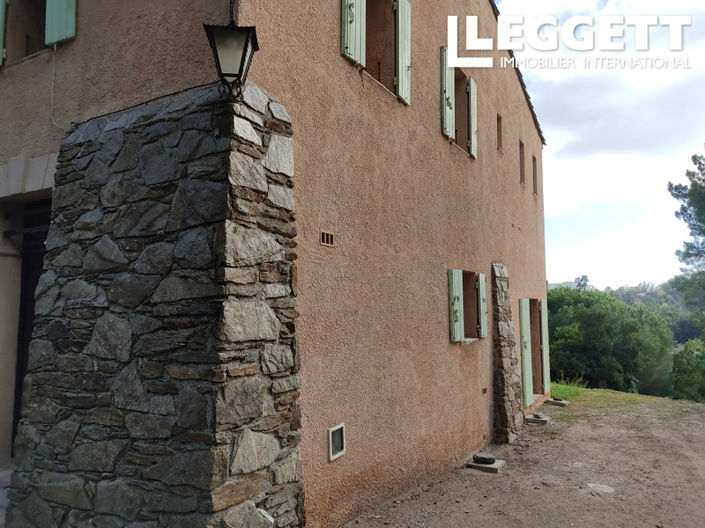 Image No.10-1 Bed House for sale