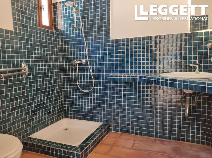 Image No.9-1 Bed House for sale