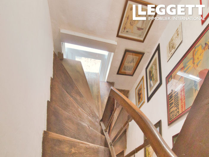 Image No.9-3 Bed House for sale