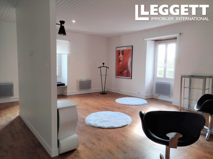 Image No.10-3 Bed House for sale