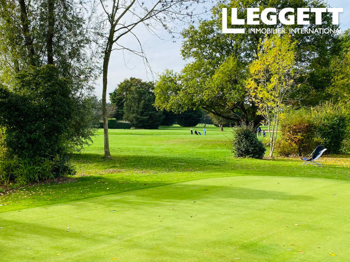 Image No.10-3 Bed Apartment for sale