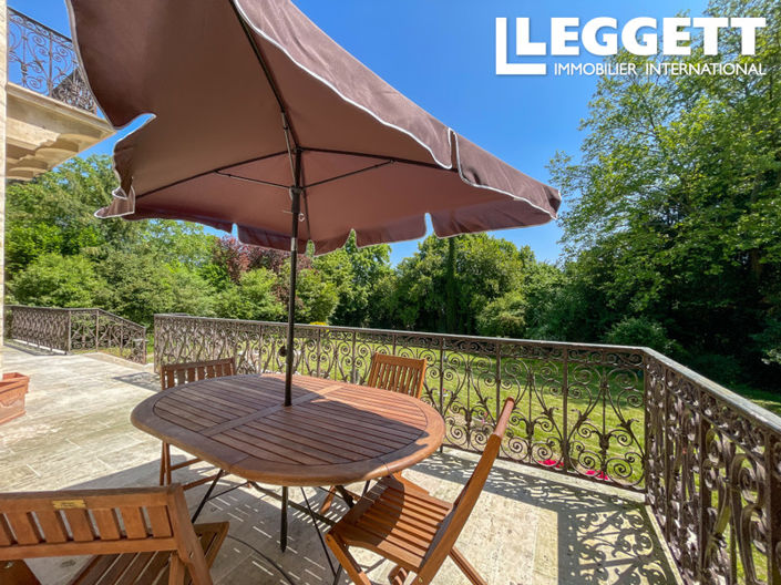 Image No.4-6 Bed House for sale