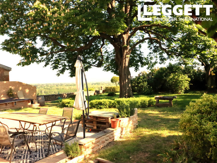 Image No.2-4 Bed House for sale