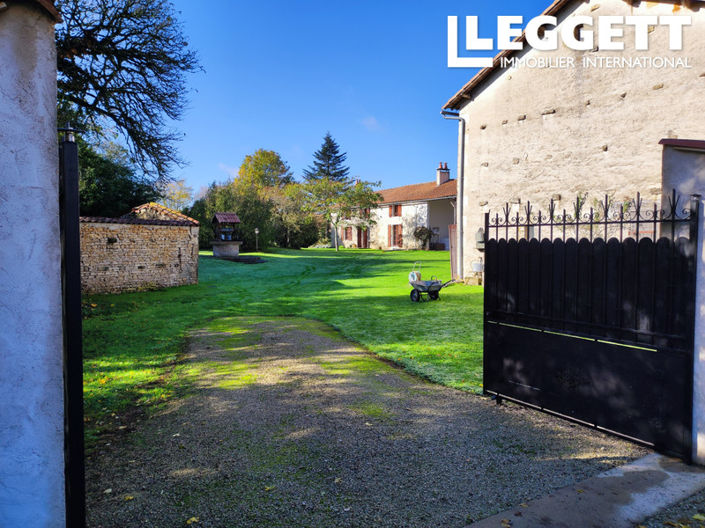 Image No.2-4 Bed House for sale