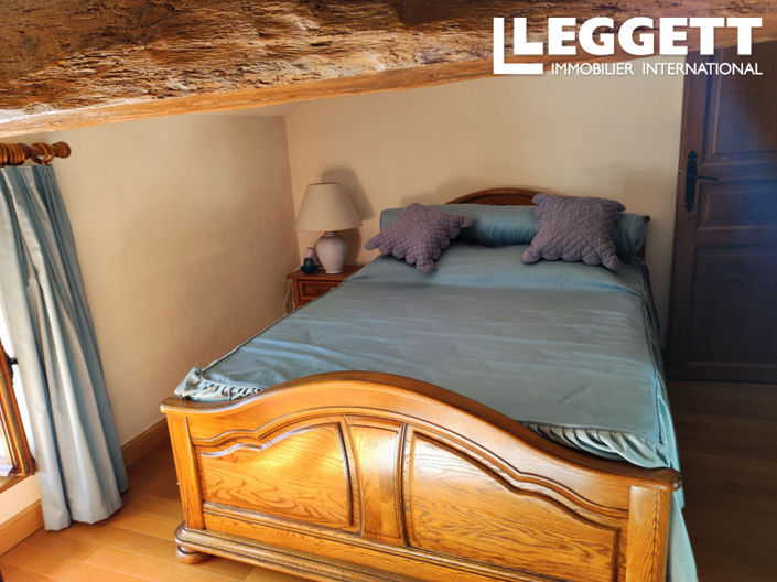 Image No.7-4 Bed House for sale