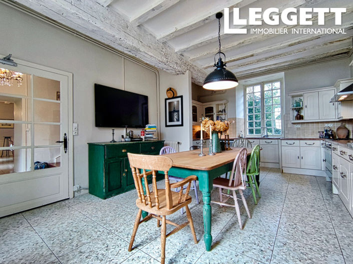 Image No.7-7 Bed Chateaux for sale