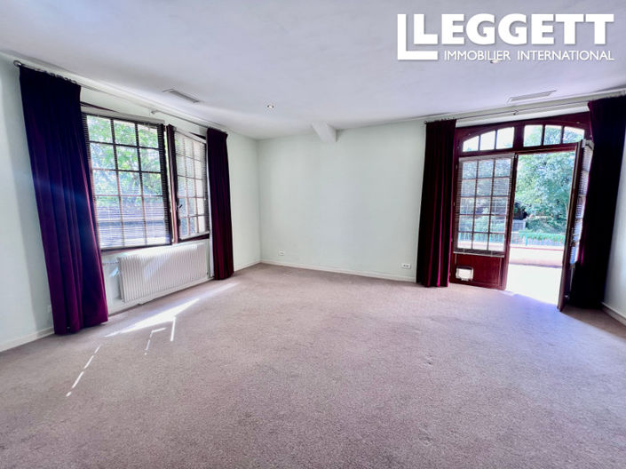 Image No.6-5 Bed House for sale