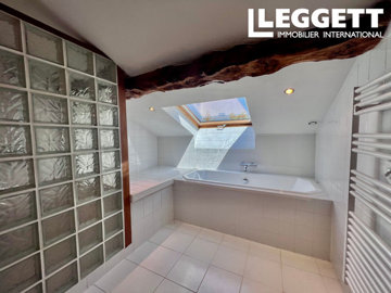 ahr0chm6ly9jzg4uagvzdglhlmltbw8vaw1hz2uvvevom