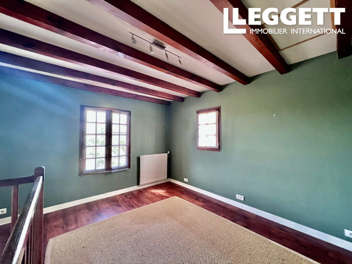 Image No.9-5 Bed House for sale