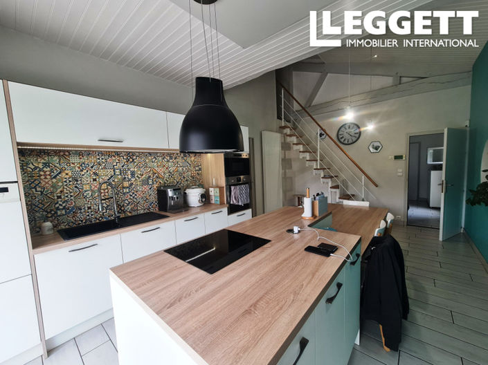 Image No.7-5 Bed House for sale