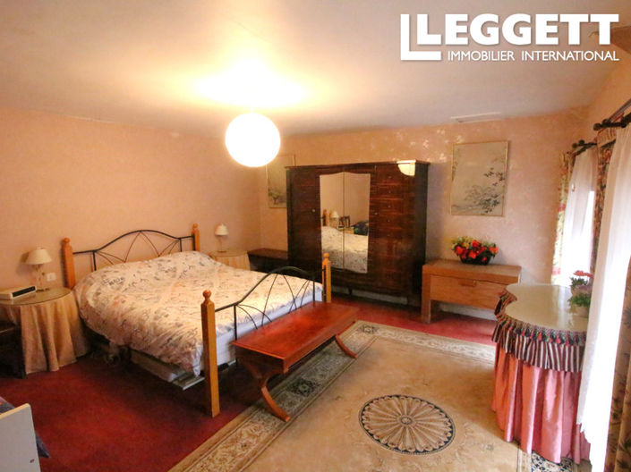 Image No.6-2 Bed House for sale