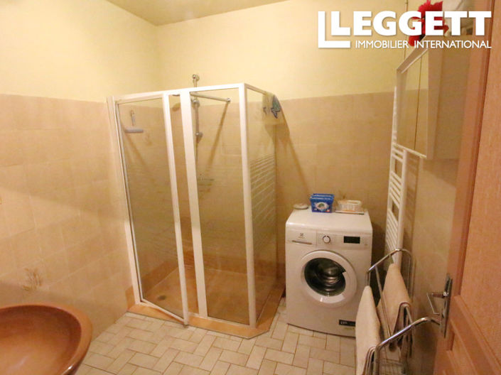 Image No.9-2 Bed House for sale