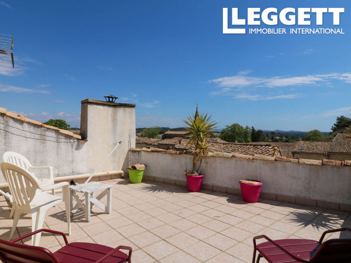 Image No.2-4 Bed House for sale