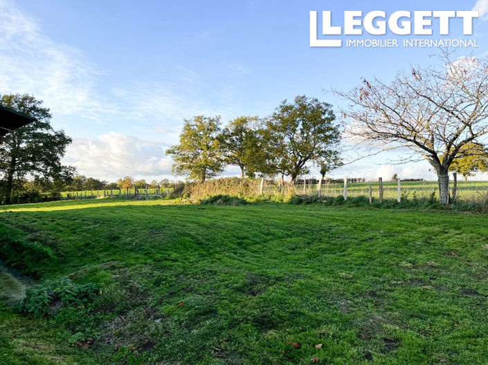 Image No.7-Bar for sale