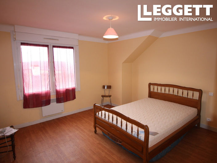 Image No.5-2 Bed House for sale