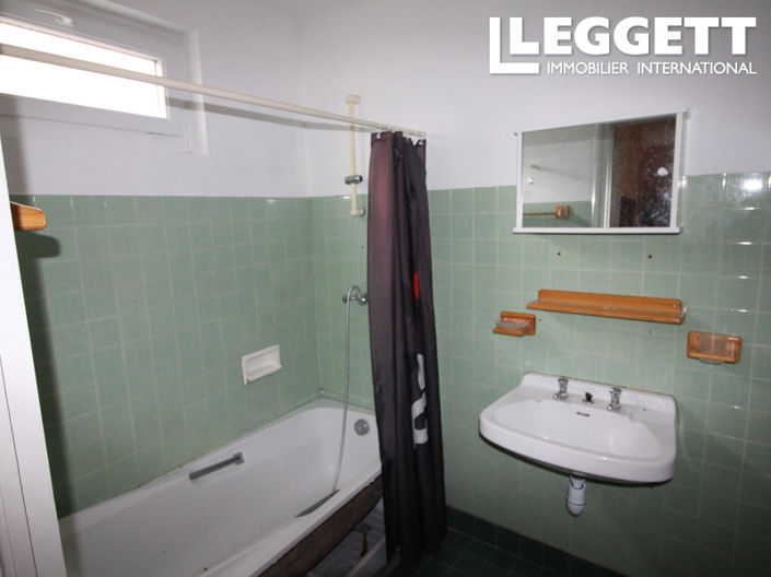 Image No.7-2 Bed House for sale