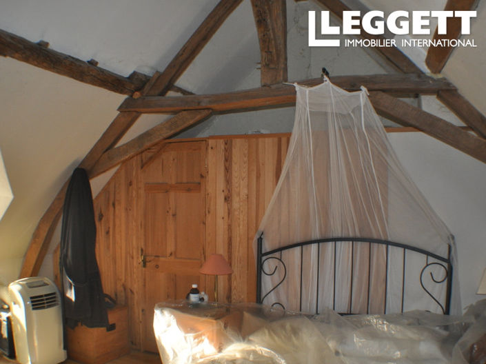 Image No.5-2 Bed House for sale