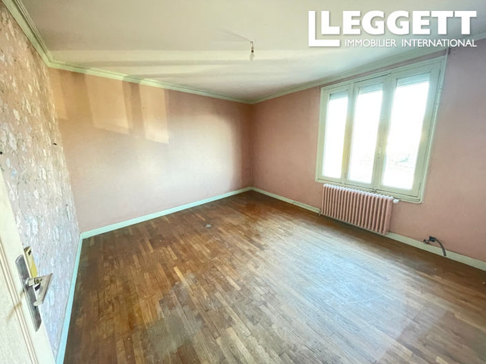 Image No.6-3 Bed House for sale