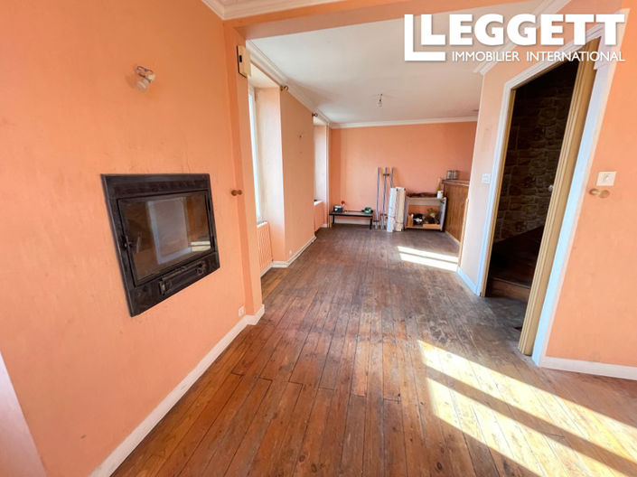 Image No.8-3 Bed House for sale