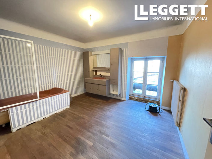 Image No.9-3 Bed House for sale