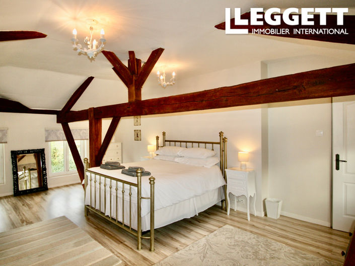 Image No.7-6 Bed House for sale